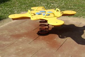 Njihalica na jednoj opruzi za četvero djece, kornjača,